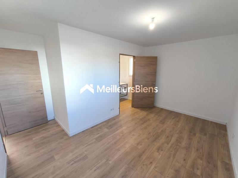 Maison - 96 m² - 5 pièces