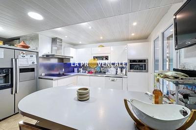 Maison - 117 m² - 5 pièces