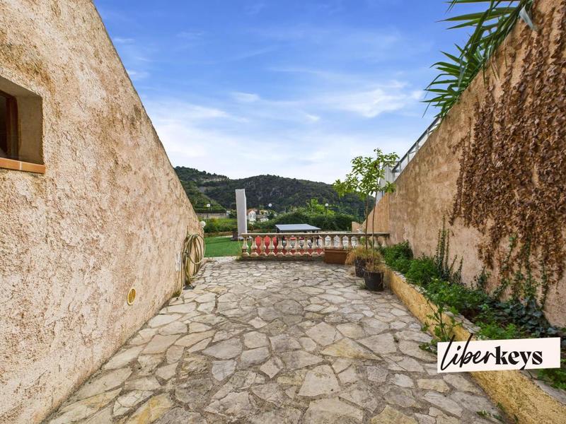 Studio - 42 m² - 1 pièce