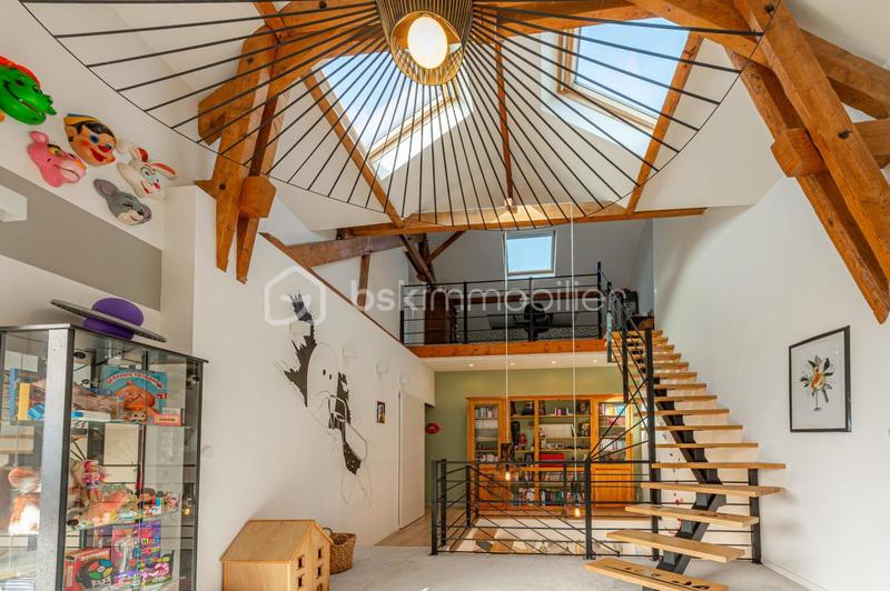 Corps de ferme - 218 m² - 6 pièces