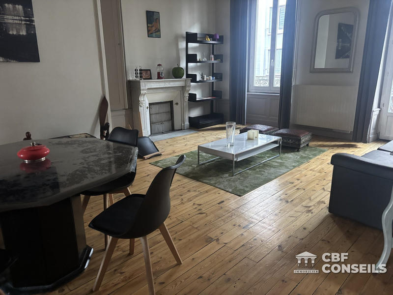 Appartement - 88 m² - 4 pièces