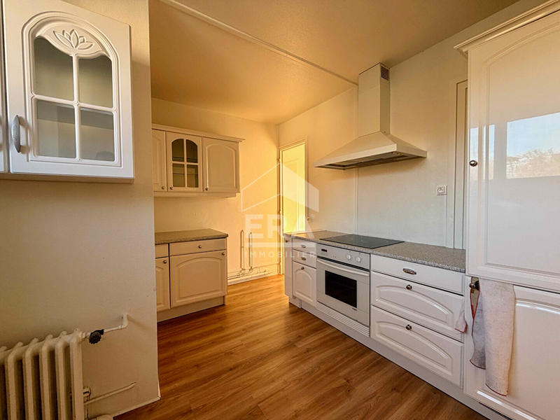 Appartement - 80 m² - 4 pièces