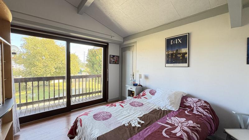 Maison d'architecte - 295 m² - 9 pièces