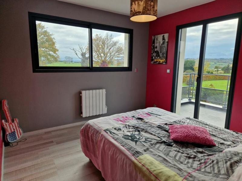 Demeure - 198 m² - 6 pièces