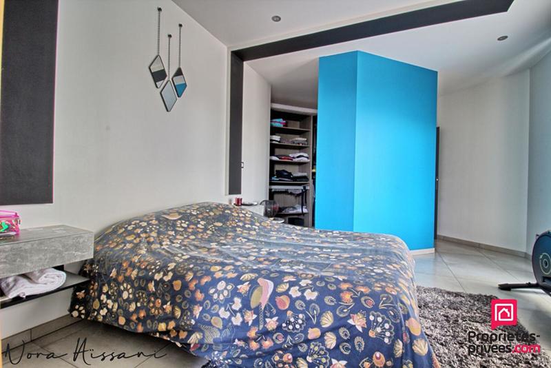 Maison - 180 m² - 6 pièces