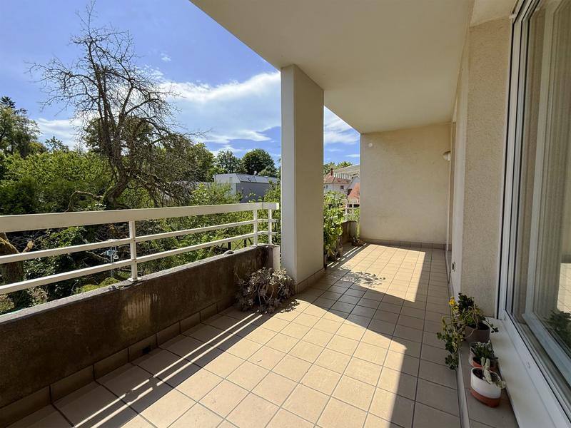 Appartement - 120 m² - 5 pièces