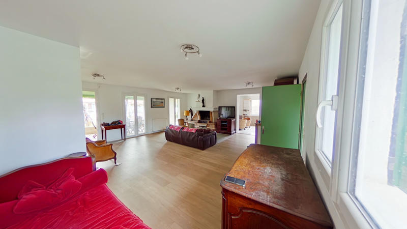 Maison - 178 m² - 7 pièces