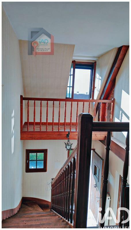 Maison - 198 m² - 8 pièces