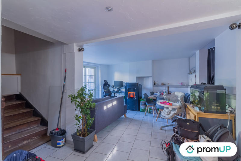 Maison - 95 m² - 6 pièces