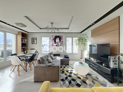 Appartement - 82 m² - 4 pièces