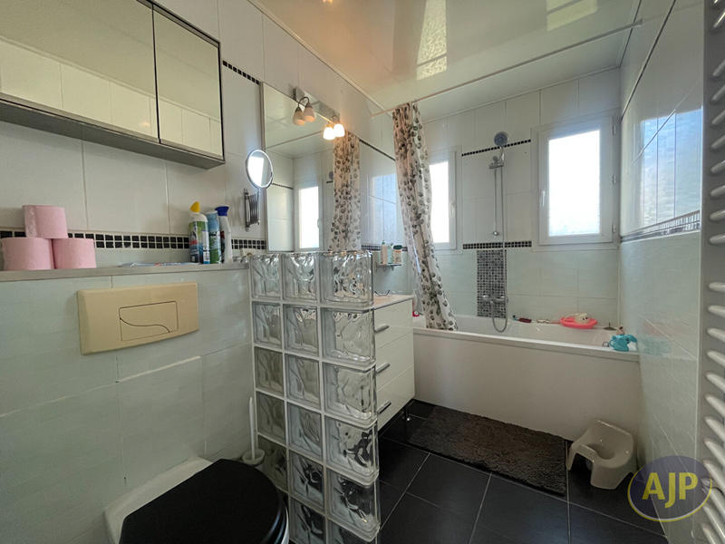 Maison - 124 m² - 5 pièces