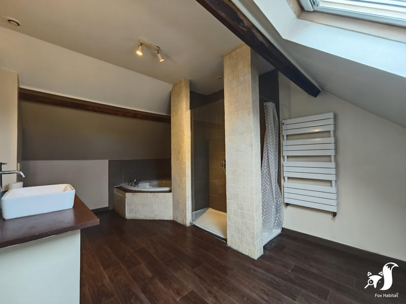 Maison - 105 m² - 5 pièces