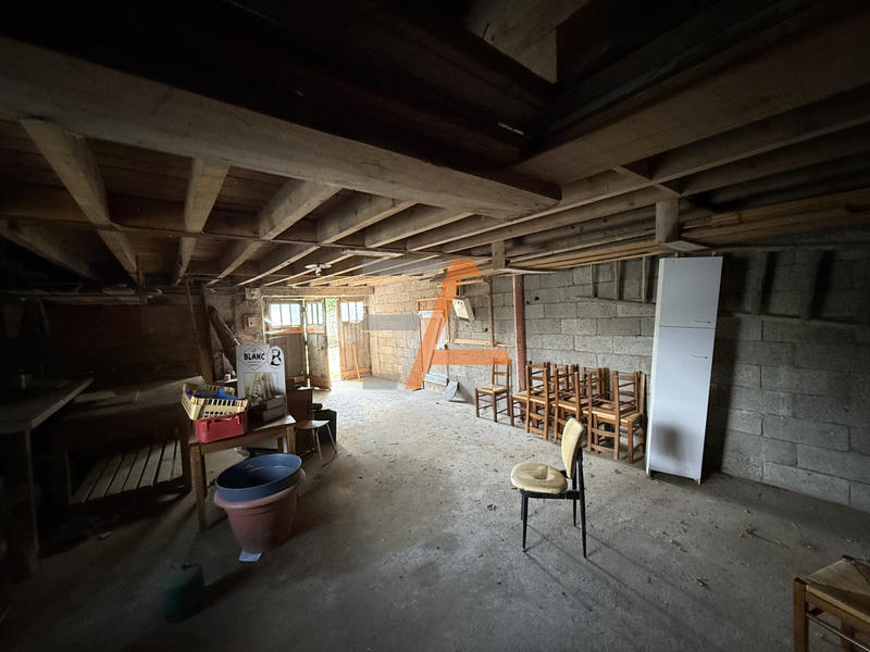 Maison - 274 m² - 5 pièces