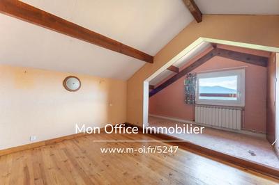 Maison - 200 m² - 6 pièces