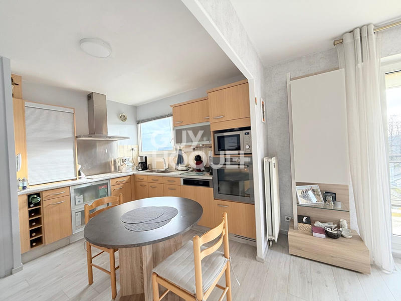 Appartement - 101 m² - 5 pièces