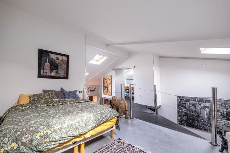 Appartement - 200 m² - 6 pièces