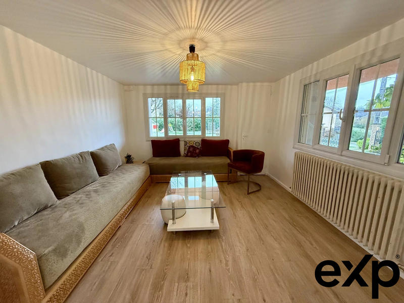 Maison - 265 m² - 12 pièces