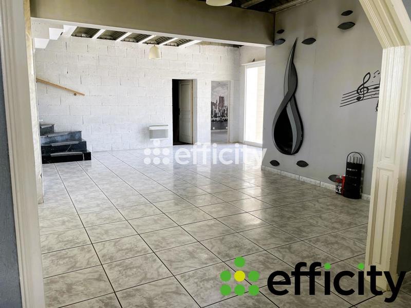 Maison - 179 m² - 5 pièces