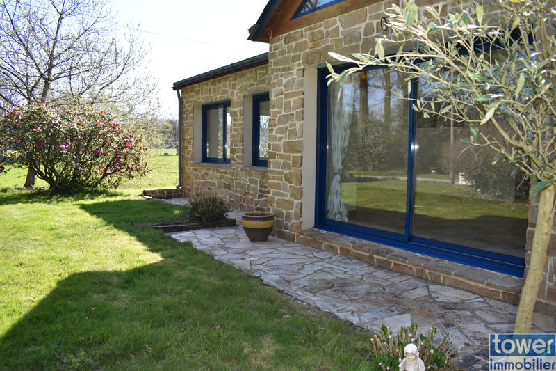Maison - 178 m² - 8 pièces