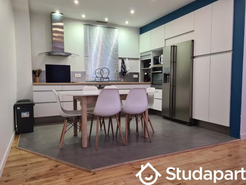 Chambre - 12 m² - 1 pièce