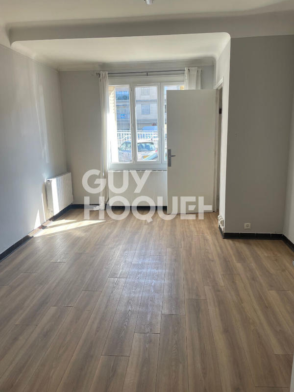 Local d'activité / Entrepôt - 70 m² - 3 pièces