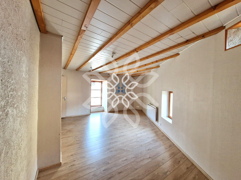 Maison de village - 70 m² - 3 pièces