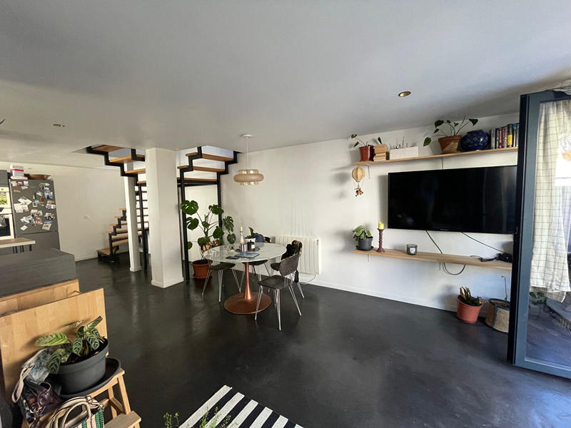 Loft - 80 m² - 4 pièces