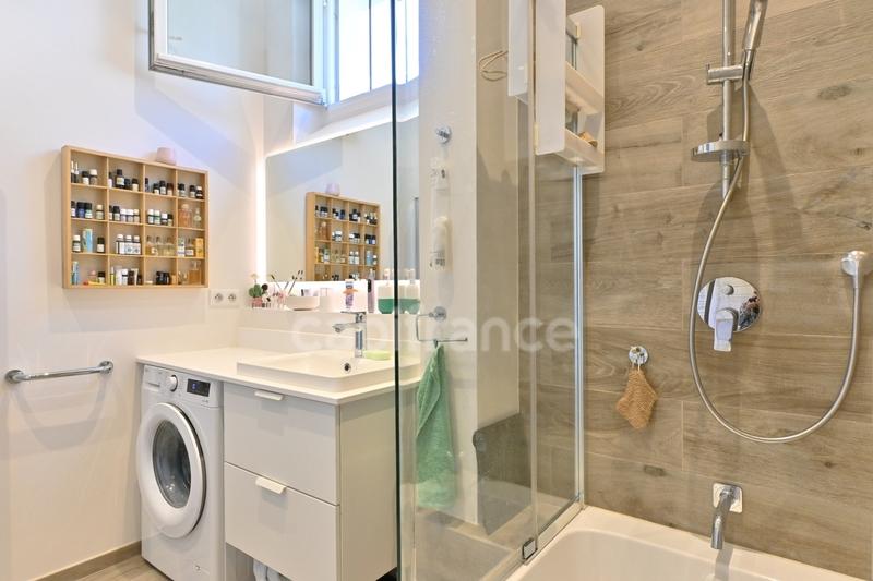 Appartement bourgeois - 53 m² - 3 pièces