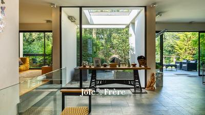 Maison ancienne - 366 m² - 7 pièces