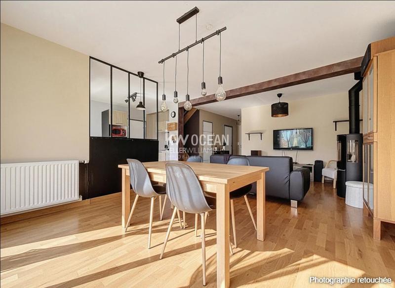 Maison - 95 m² - 5 pièces