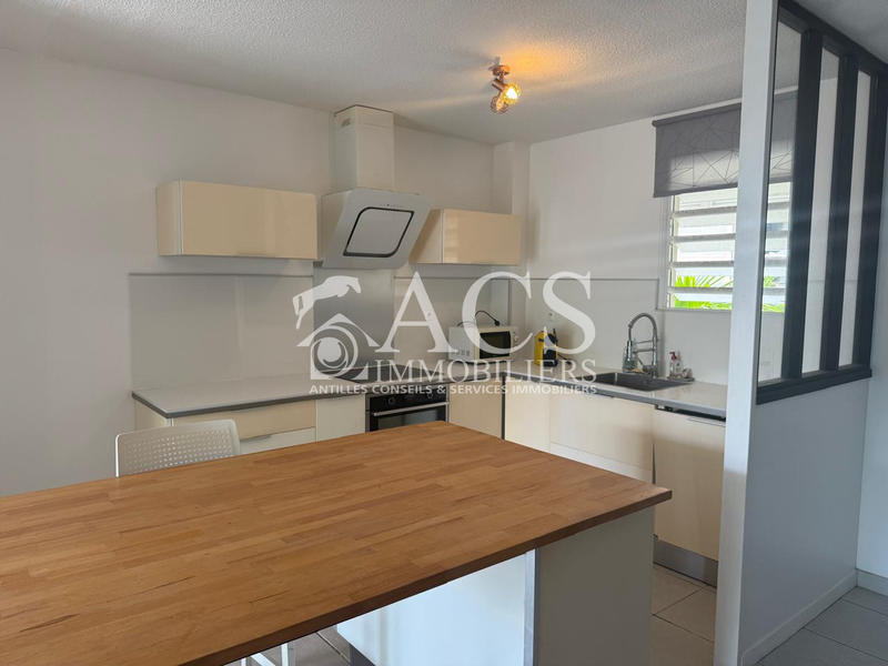 Appartement - 60 m² - 3 pièces