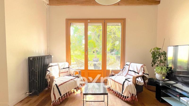 Maison - 208 m² - 7 pièces