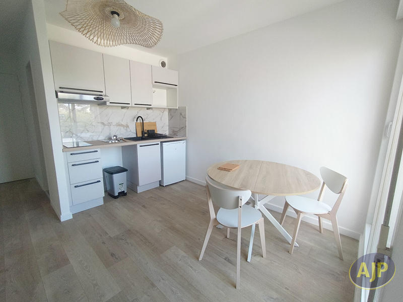 Appartement - 20 m² - 1 pièce