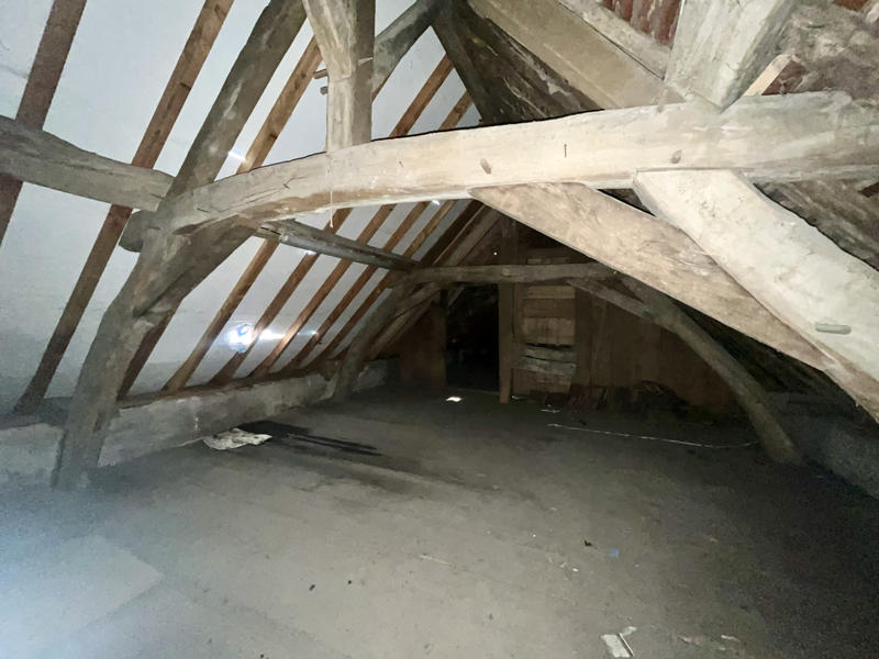 Propriété - 330 m² - 12 pièces