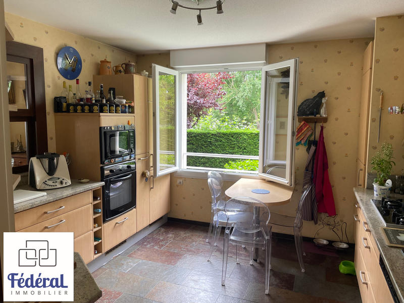 Appartement - 217 m² - 5 pièces