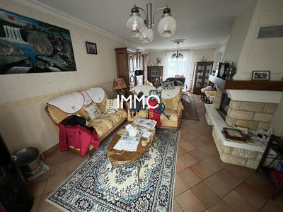 Maison - 183 m² - 11 pièces