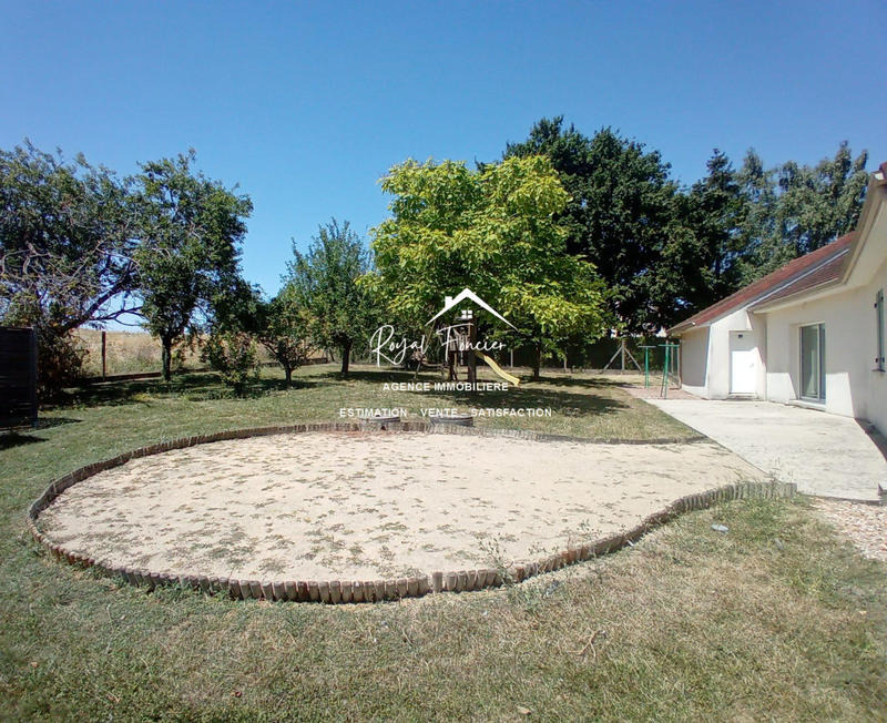 Maison - 95 m² - 5 pièces