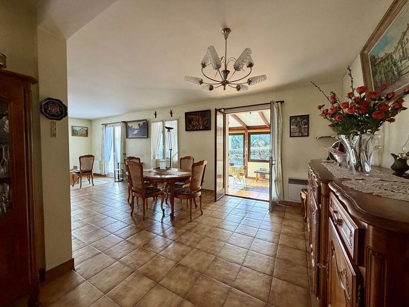 Maison traditionnelle - 130 m² - 6 pièces