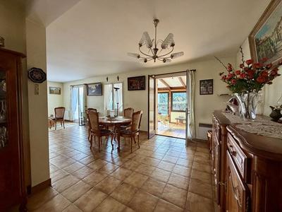 Maison traditionnelle - 130 m² - 6 pièces