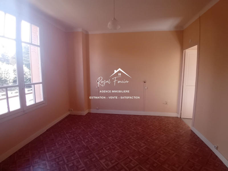 Maison ancienne - 188 m² - 8 pièces