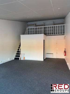 Local d'activités - 199 m²