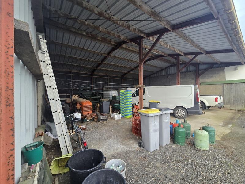 Corps de ferme - 320 m² - 12 pièces