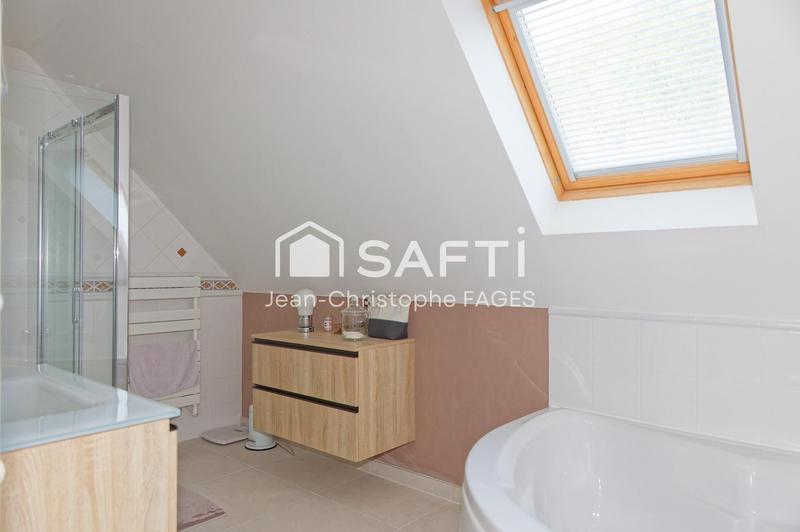 Maison - 188 m² - 6 pièces