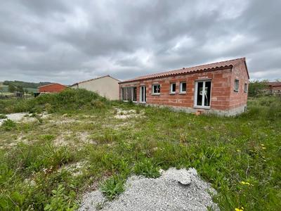 Maison - 104 m² - 1 pièce