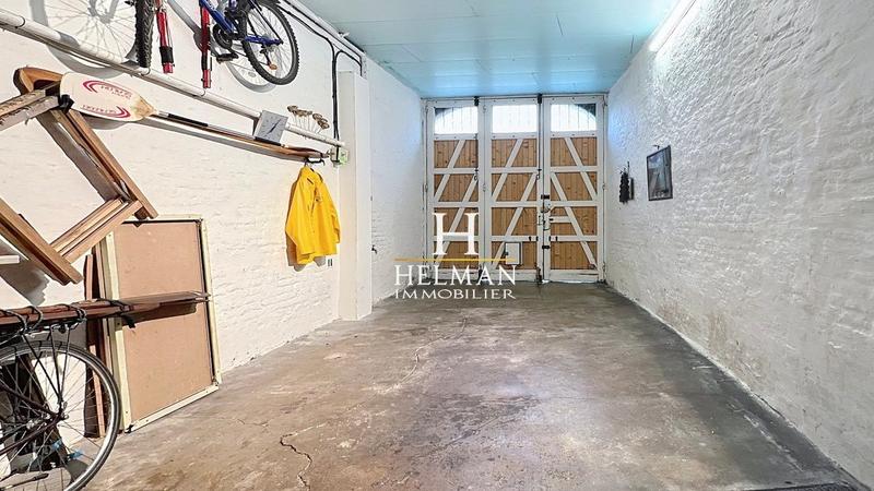 Maison - 258 m² - 7 pièces