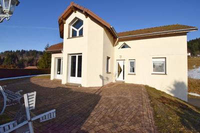 Maison - 157 m² - 6 pièces