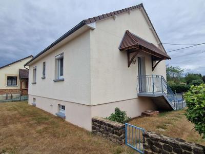Maison - 107 m² - 7 pièces