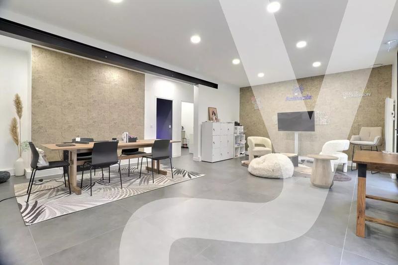 Appartement - 297 m² - 10 pièces