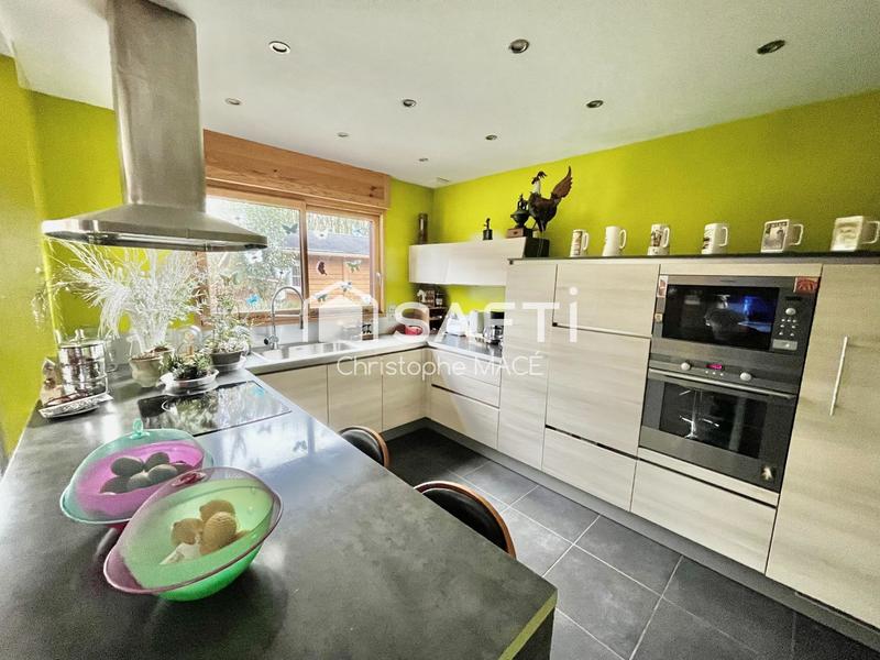 Maison - 136 m² - 6 pièces