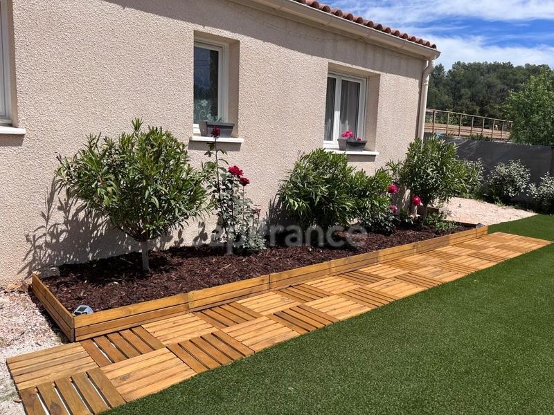 Villa - 90 m² - 4 pièces